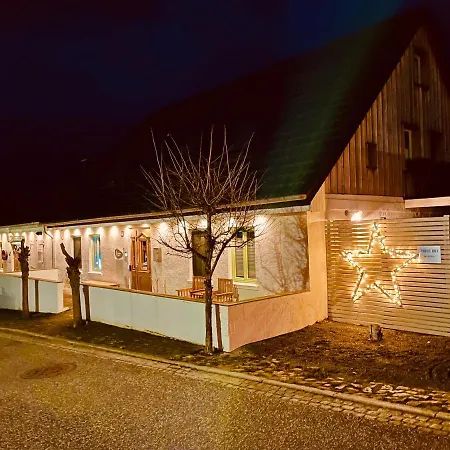 Pension Zum Gruenen Kakadu 3*